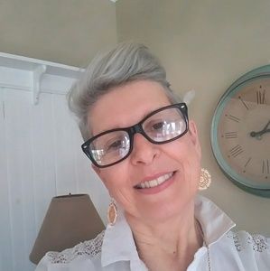 Meet your Posher, Luisa